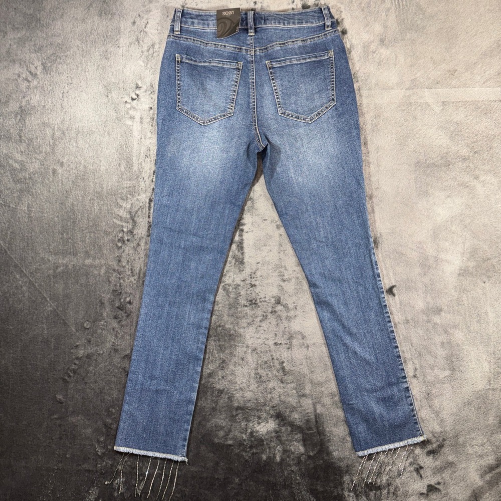 Versona Modern Skinny Jeans Medium Wash Rhinestone Fringe Hem Size 2 NWT - Picture 2 of 16